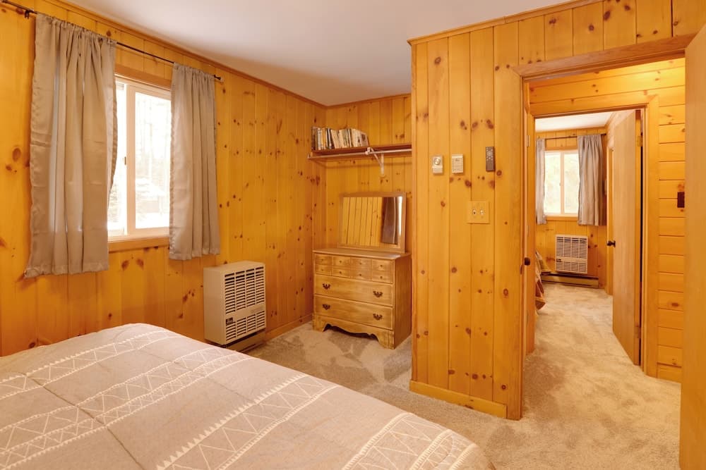 Riverfront Cabin w/ Hot Tub in Schroon Lake!