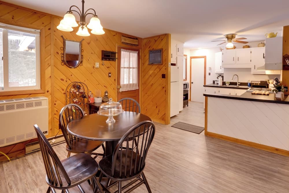 Riverfront Cabin w/ Hot Tub in Schroon Lake!