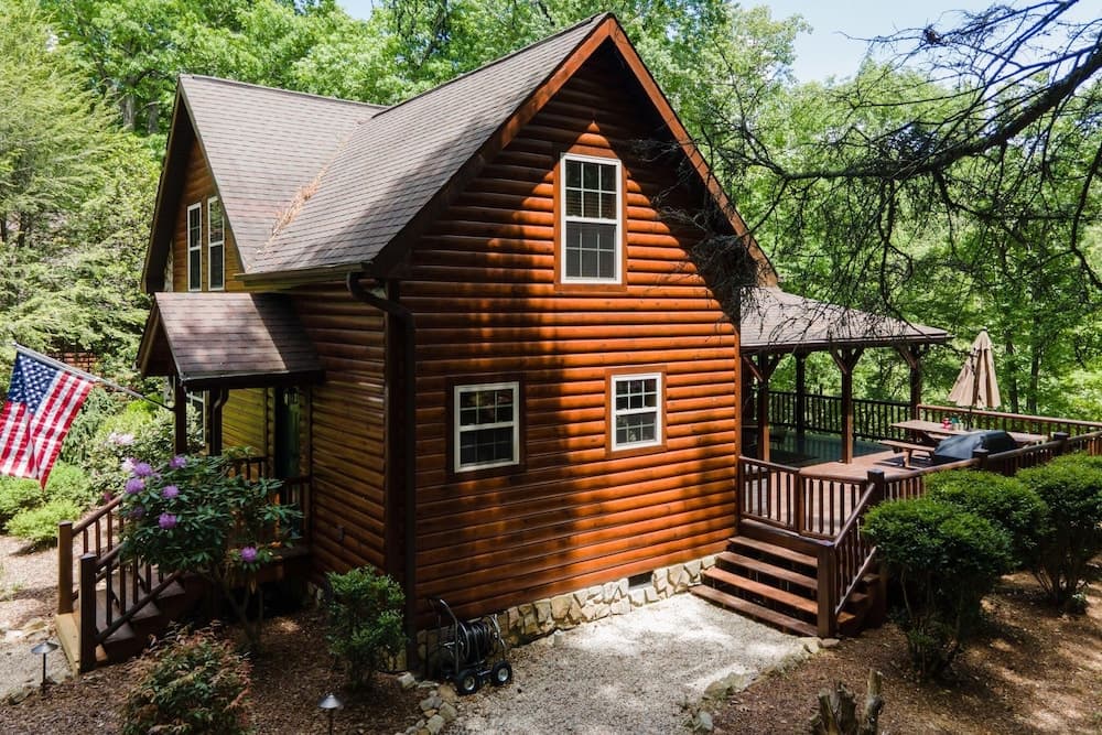 Tree Top Lodge - Gorgeous Lake Cabin With Hot Tub & Magnificent Views Of Forests And Mountains! 3 Bedroom Cabin by Redawning