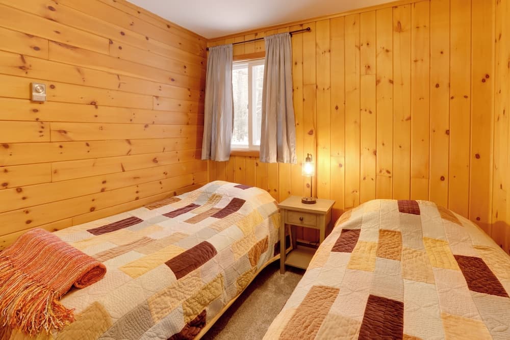 Riverfront Cabin w/ Hot Tub in Schroon Lake!
